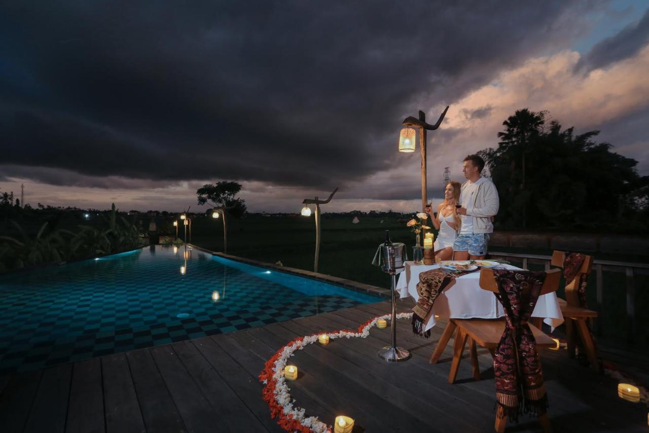 Maha Shanti Ubud Villa ภายนอก รูปภาพ
