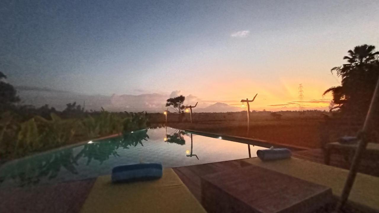 Maha Shanti Ubud Villa ภายนอก รูปภาพ