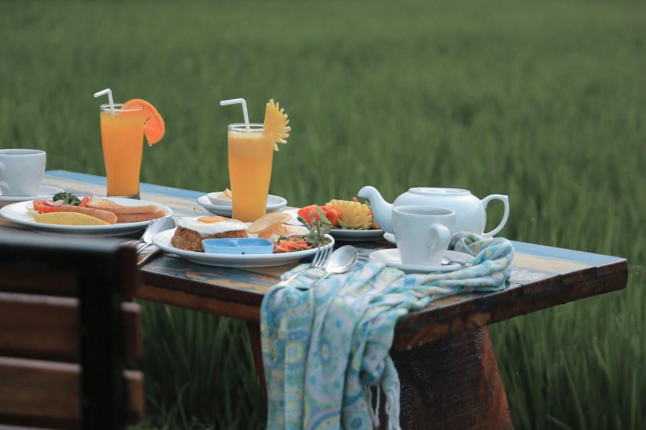 Maha Shanti Ubud Villa ภายนอก รูปภาพ